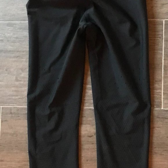 Lululemon In Focus Run Tight - Picture 6 of 6